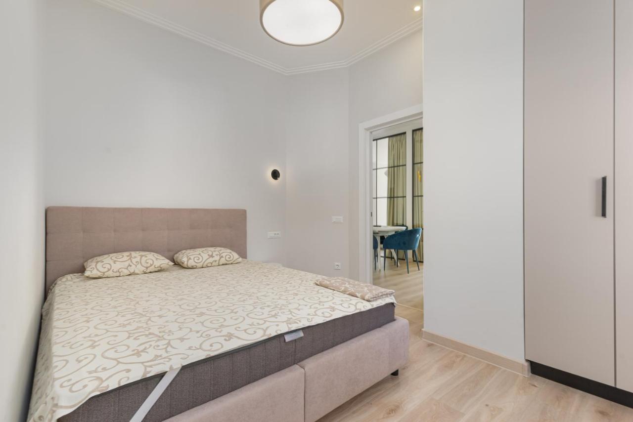 Sea Symphony Luxury 3-Bedrooms Apartment Odessa Exterior photo